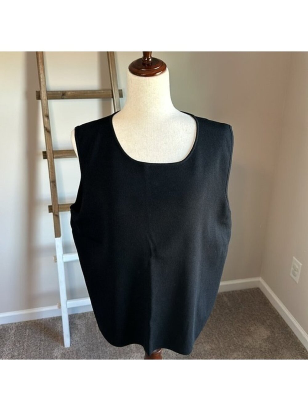 Cable & Gauge Sleeveless Top in Black Size 2X- See Measurements Runs Small GUC
